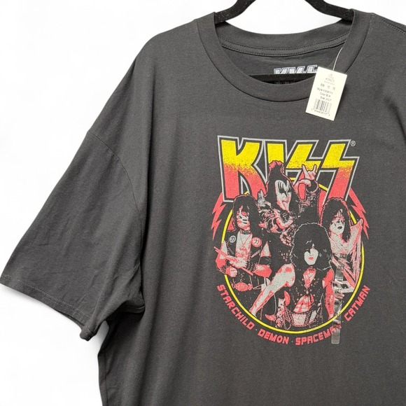 Kiss Other - Kiss Band T-Shirt Adult 2XL Black Modern Short Sleeve Graphic Print‎ Tee NEW